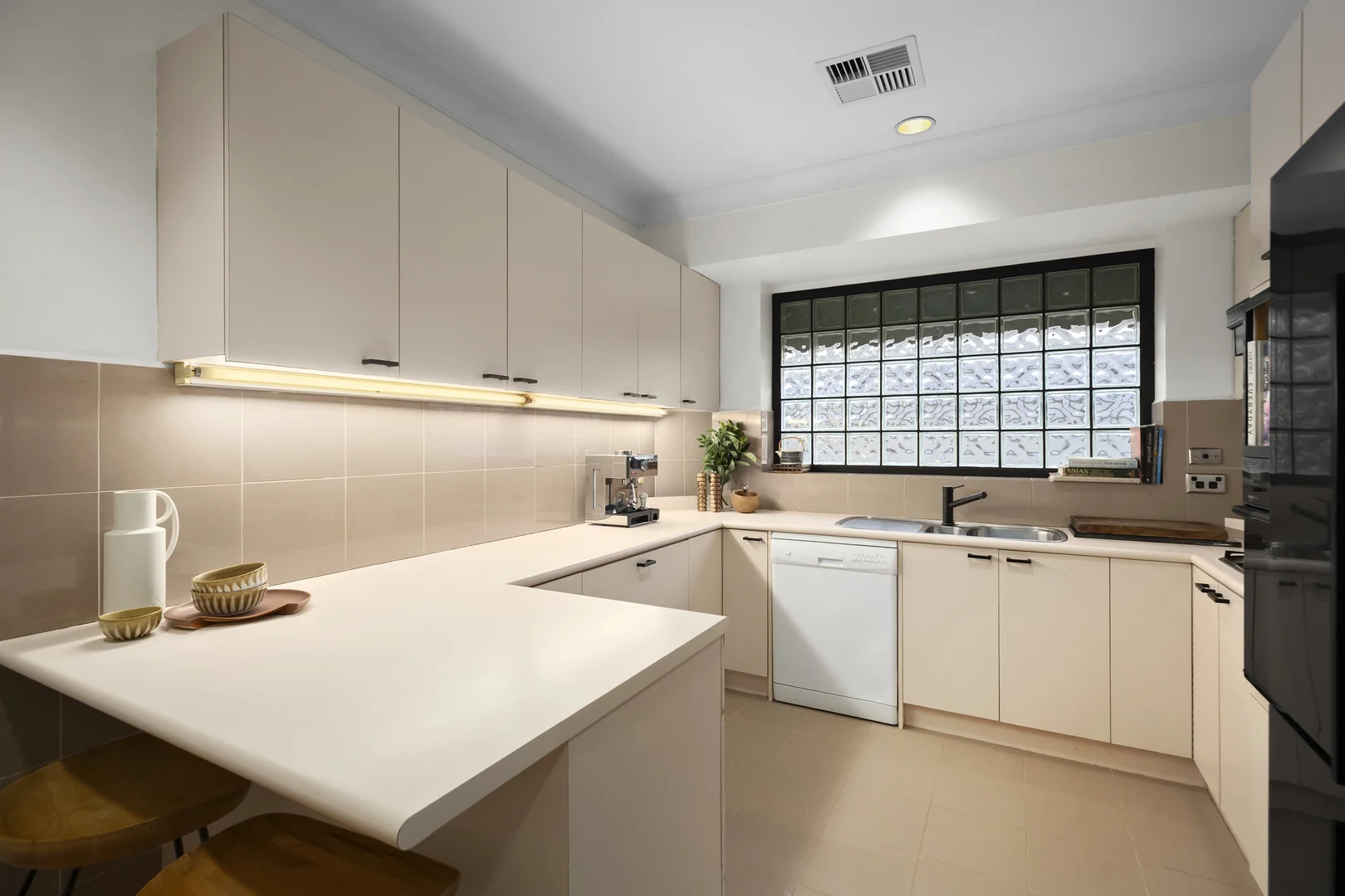 Additional image 8 of 2/6 Lalbert Crescent, Prahran VIC 3181