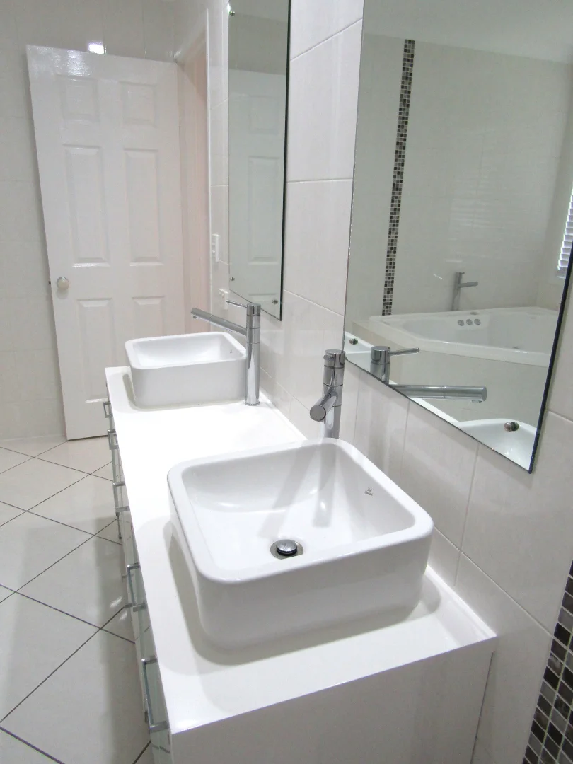 Additional image 23 of 36 Wey Street, Blackwater QLD 4717