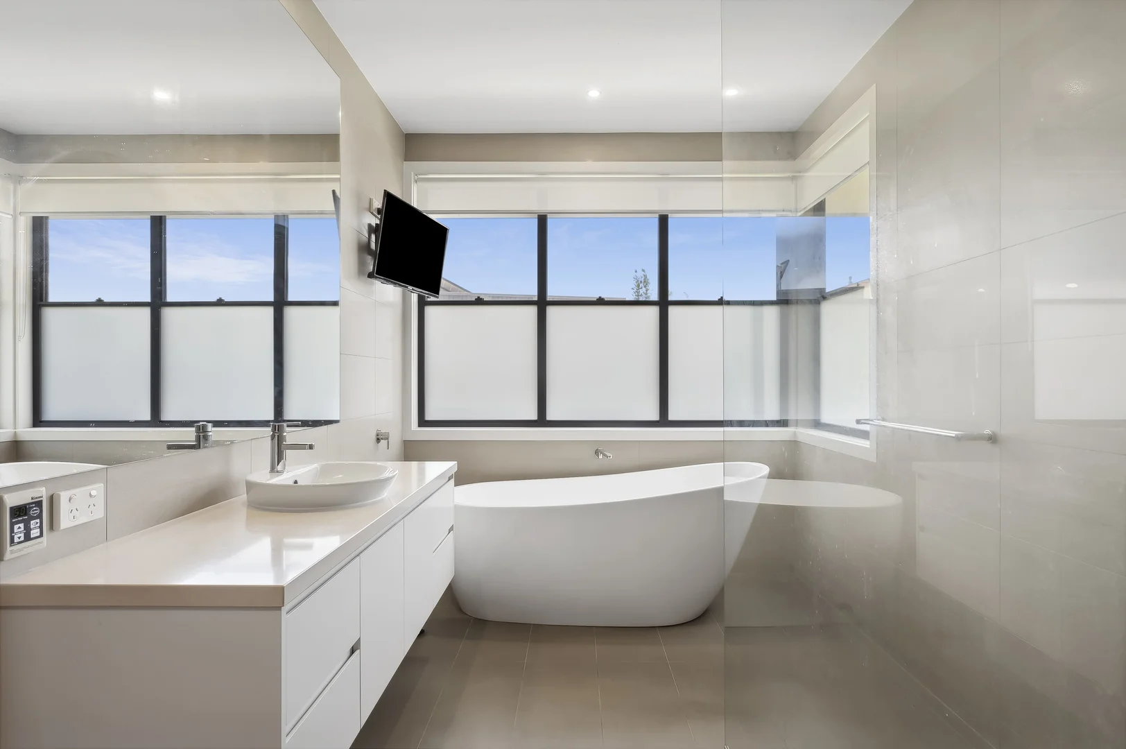 Additional image 10 of 4c Chesterfield Court, Newtown VIC 3220