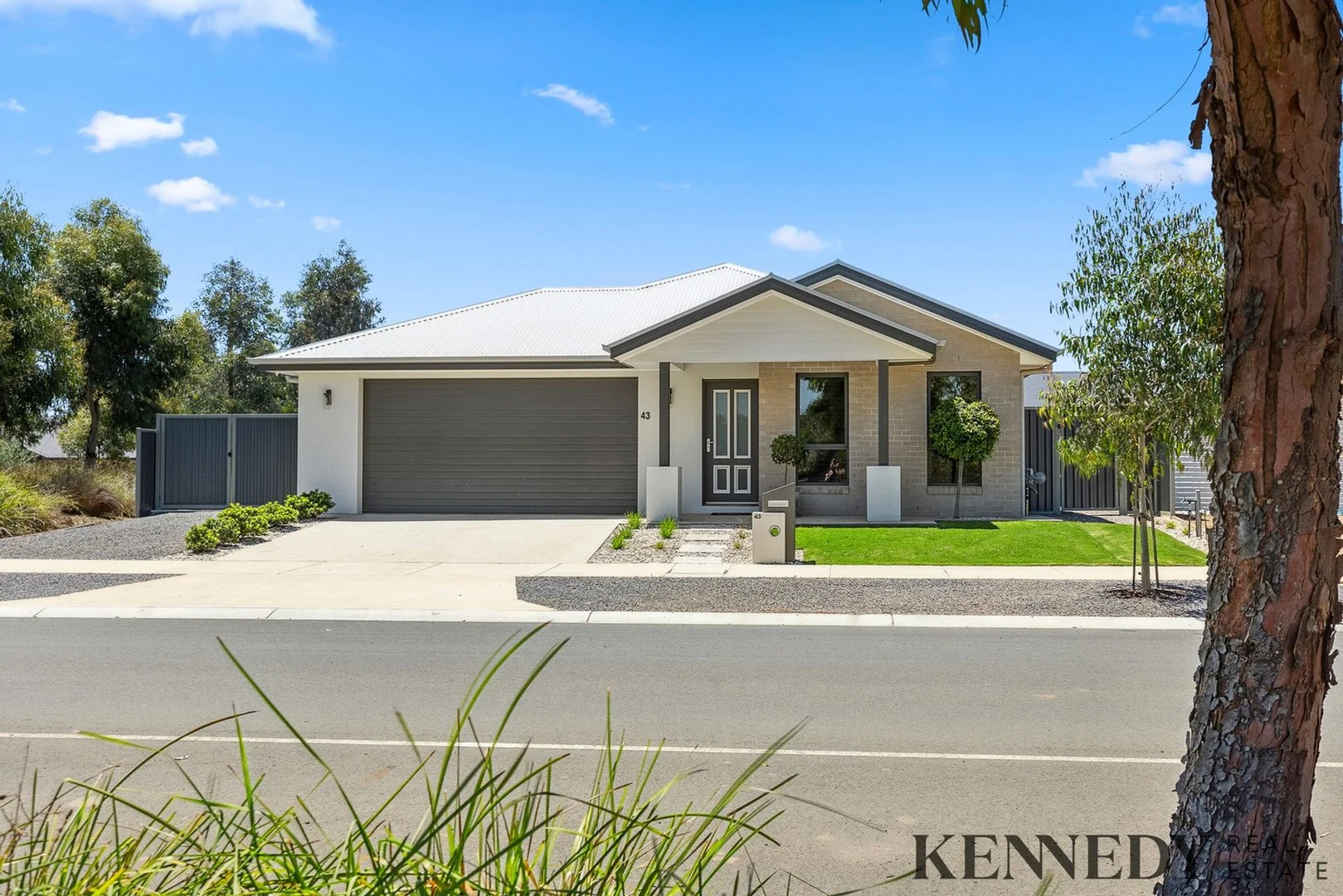43 Peter Thomson Circuit, Yarrawonga VIC 3730