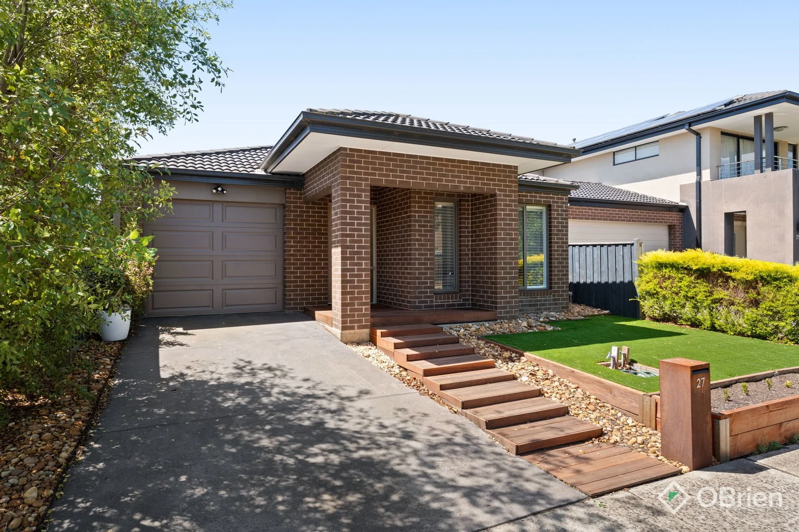 27 Serene Way, Clyde North VIC 3978