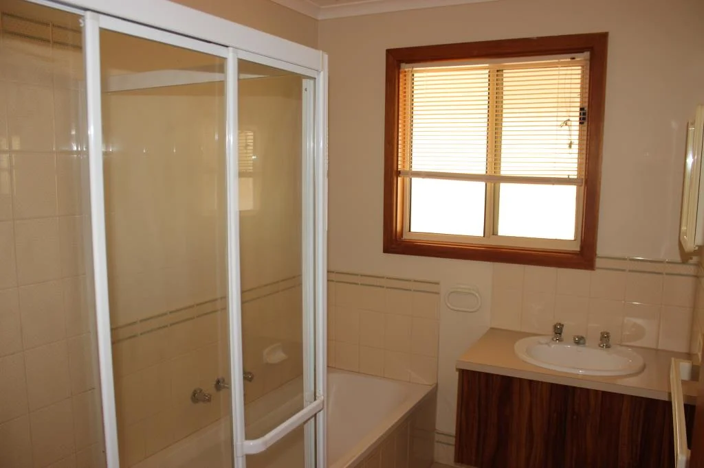 Additional image 10 of 28 Bopeechee Street, Roxby Downs SA 5725