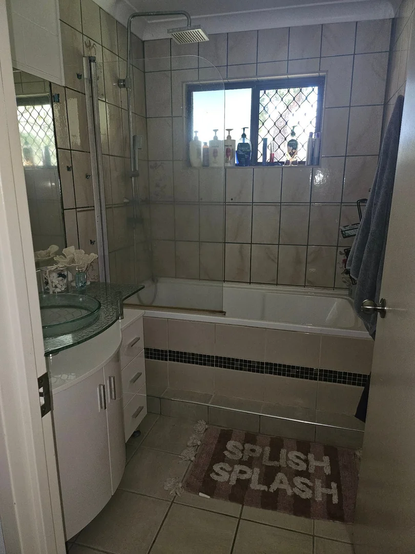 Additional image 14 of 293 Ocean Parade, Balgal Beach QLD 4816