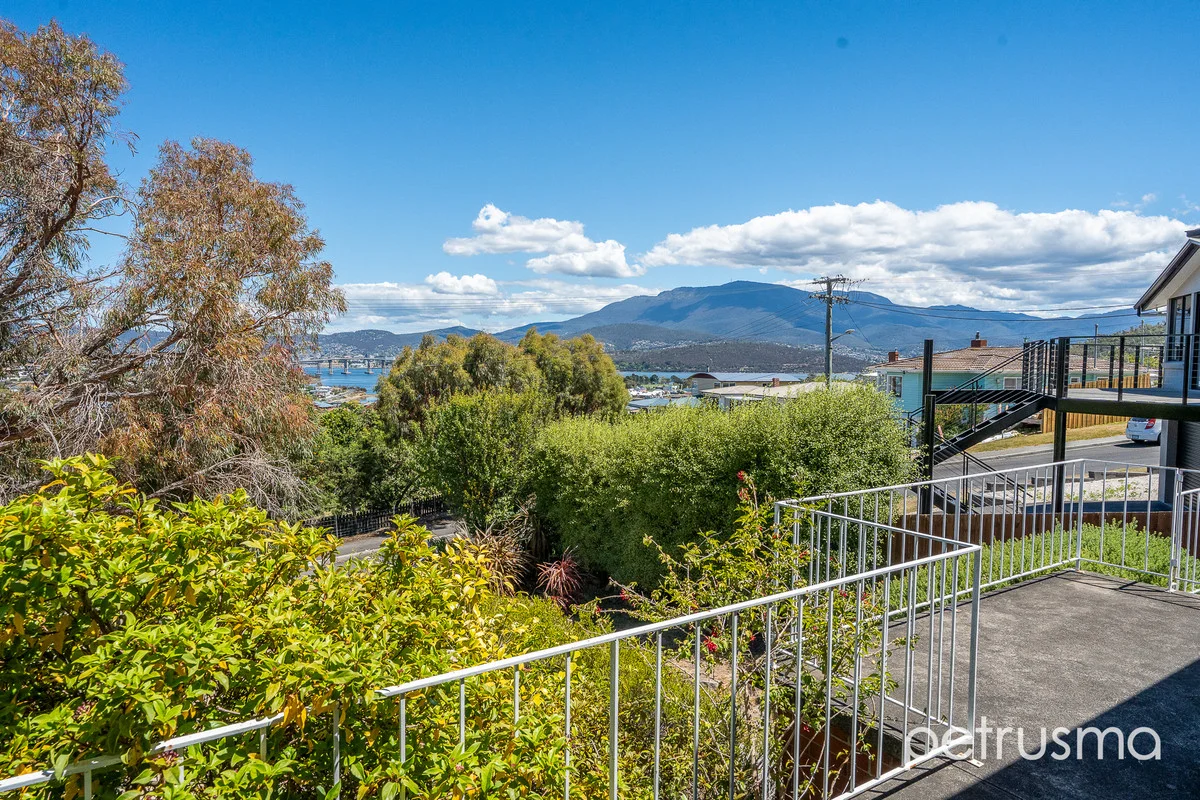 Additional image 18 of 86 Karoola Road, Lindisfarne TAS 7015