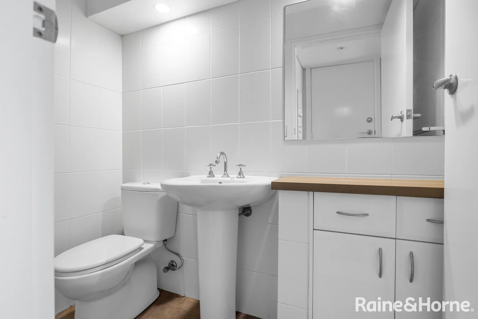 Additional image 32 of 57 Mitchell Parade, Mollymook Beach NSW 2539