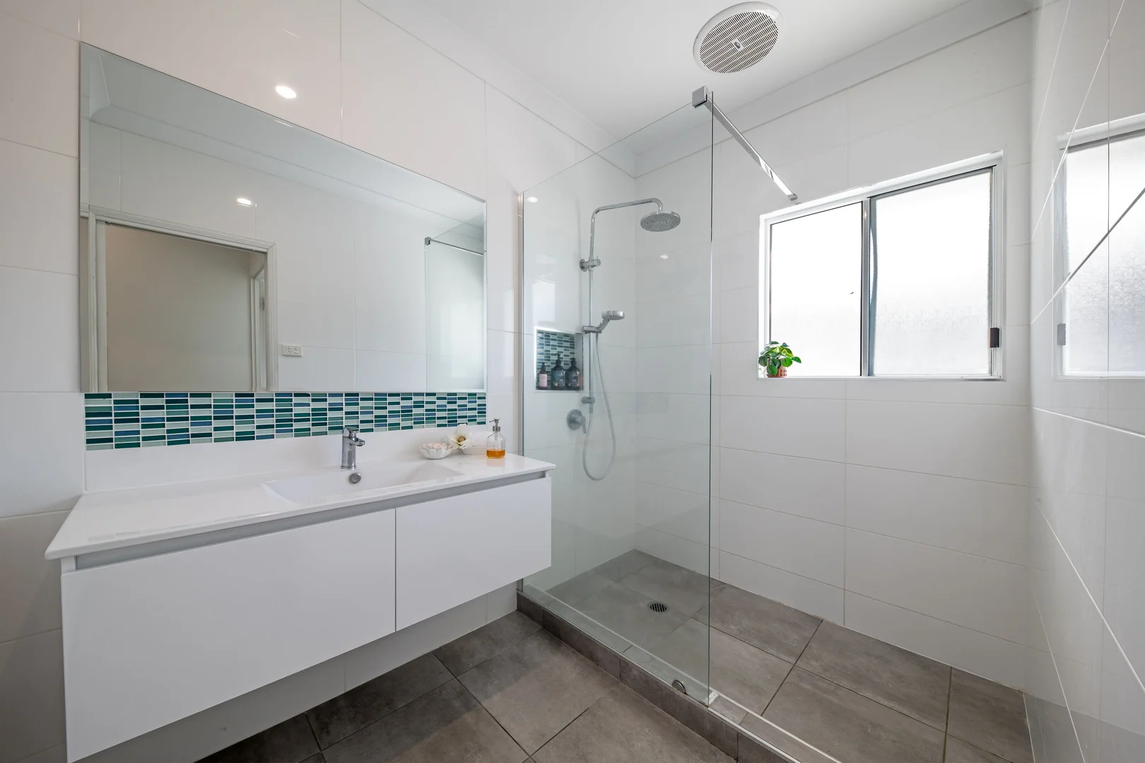 Additional image 12 of 7 Passage Avenue, Shute Harbour QLD 4802
