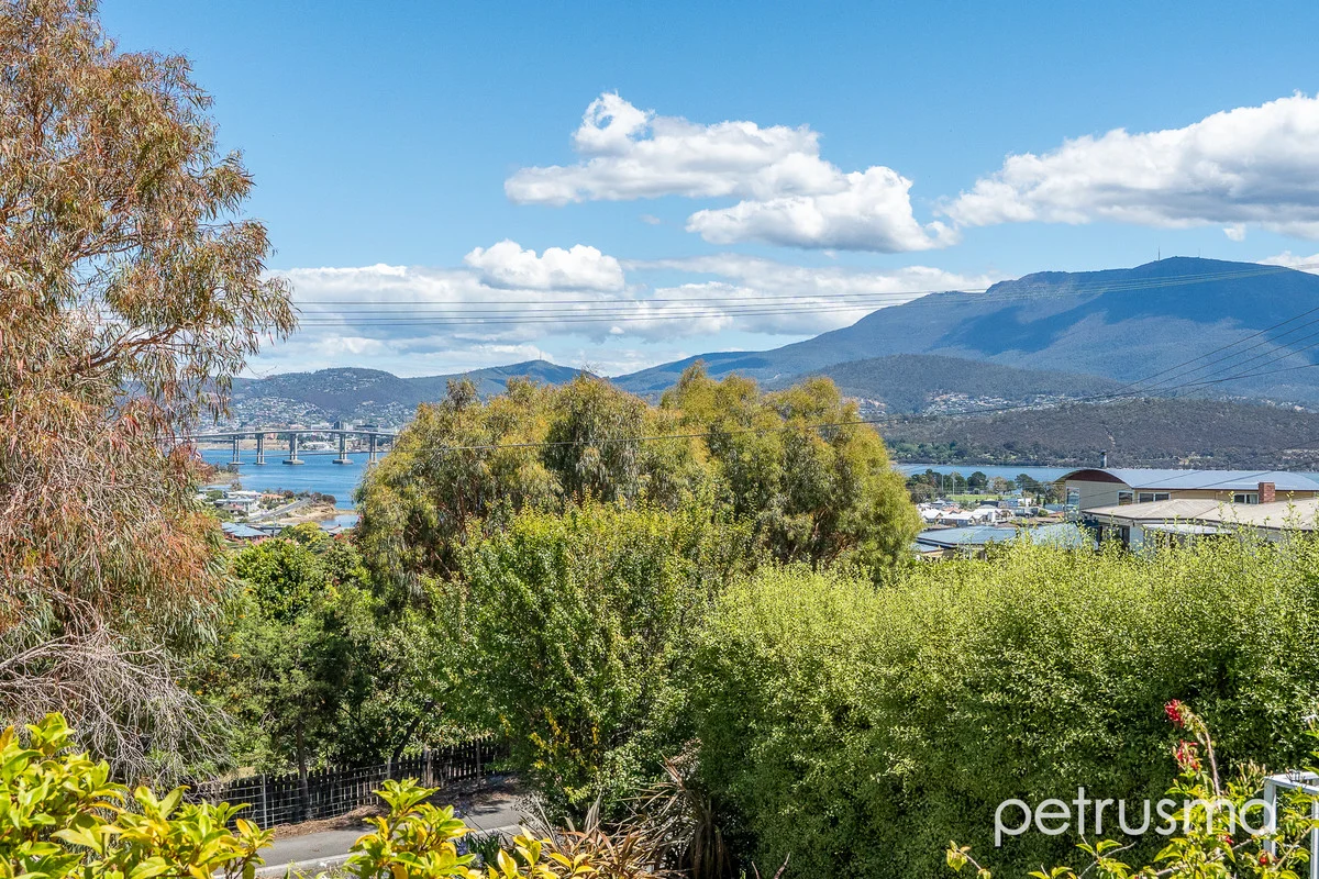 Additional image 19 of 86 Karoola Road, Lindisfarne TAS 7015