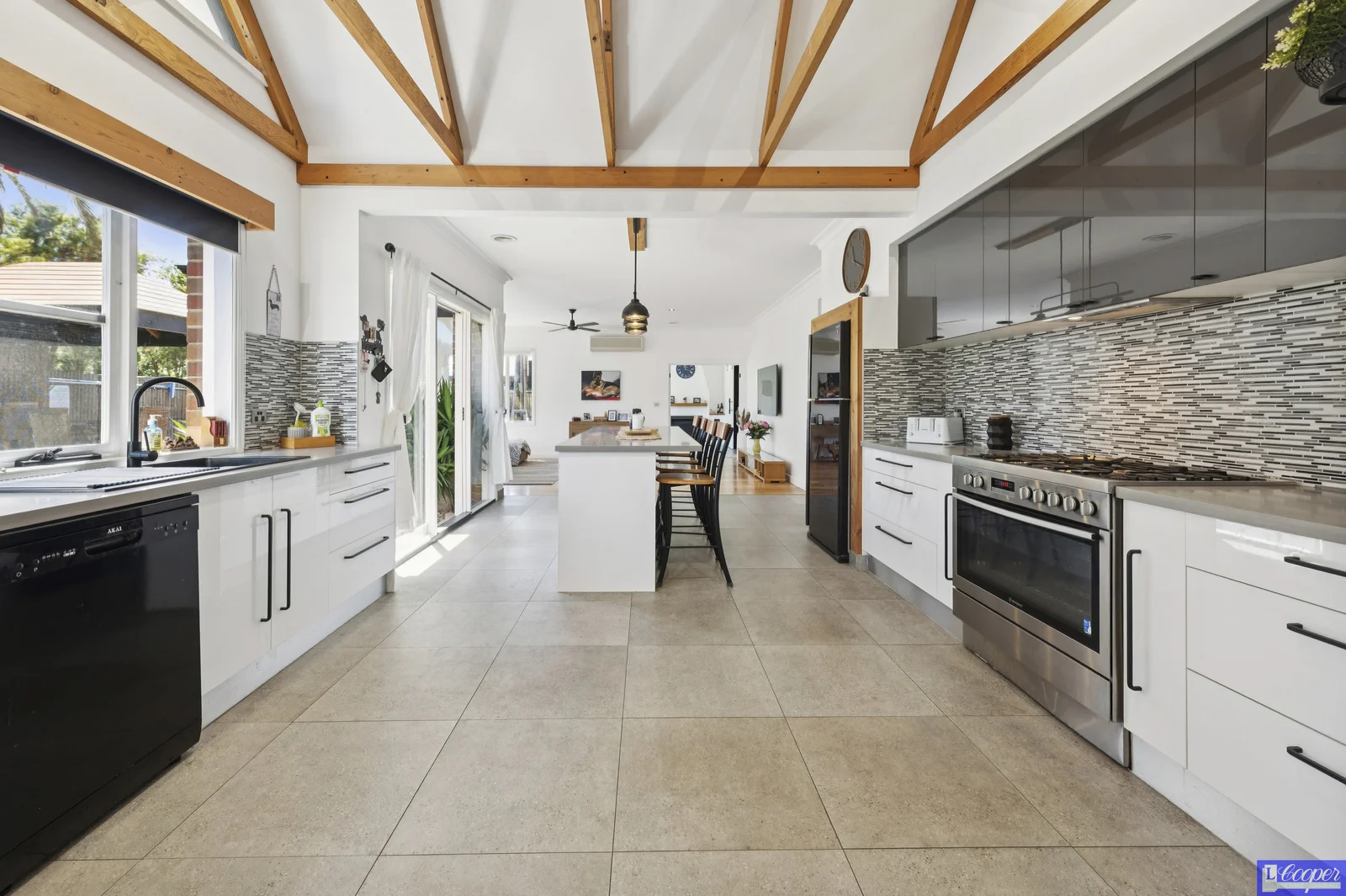 Additional image 4 of 11 Leonina Court, Somerville VIC 3912