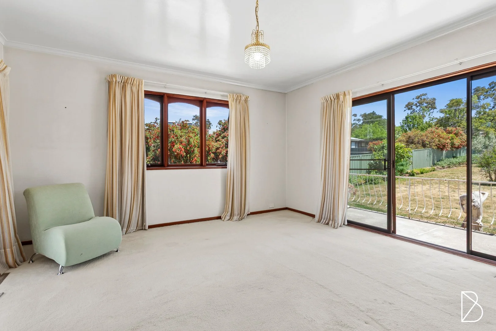 Additional image 11 of 13 Mckeahnie Street, Weetangera ACT 2614