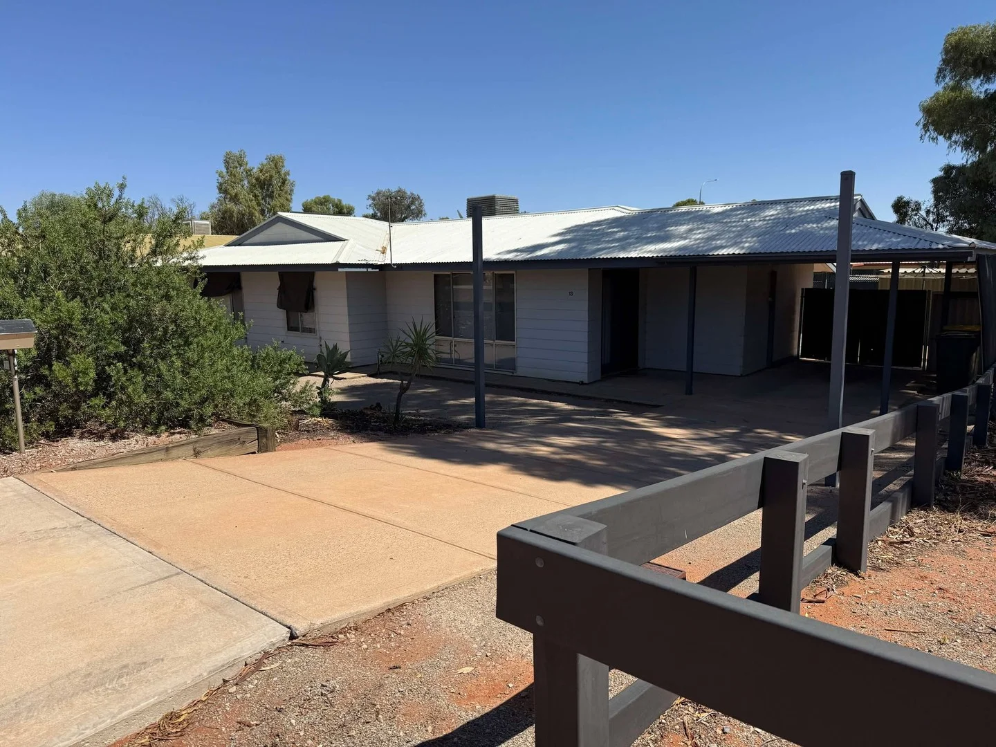 13 Bopeechee St, Roxby Downs SA 5725