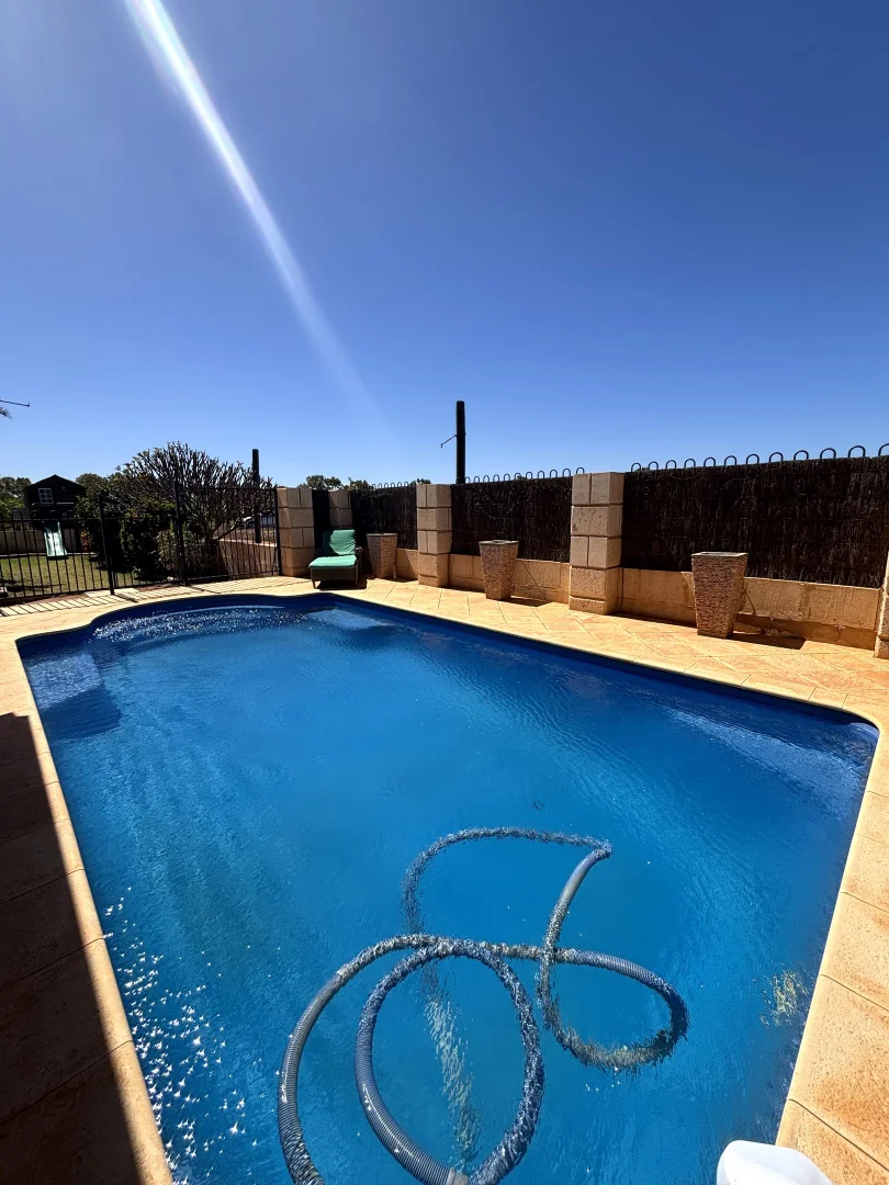 Additional image 42 of 563 & 561 Robinson Street, Carnarvon WA 6701