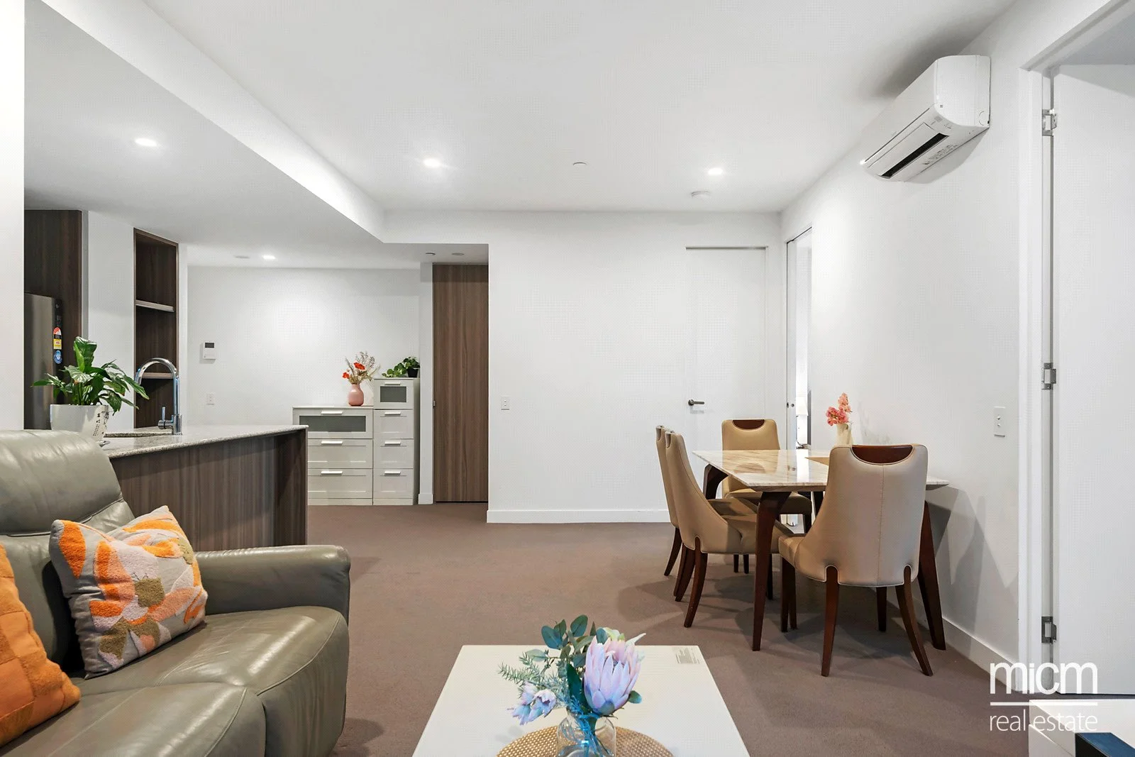 Additional image 3 of 1304/160 Victoria Street, Carlton VIC 3053