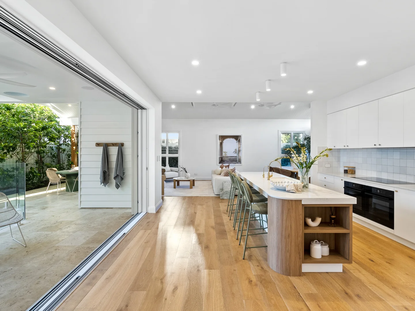 Additional image 25 of 15 Rankin Parade, Main Beach QLD 4217