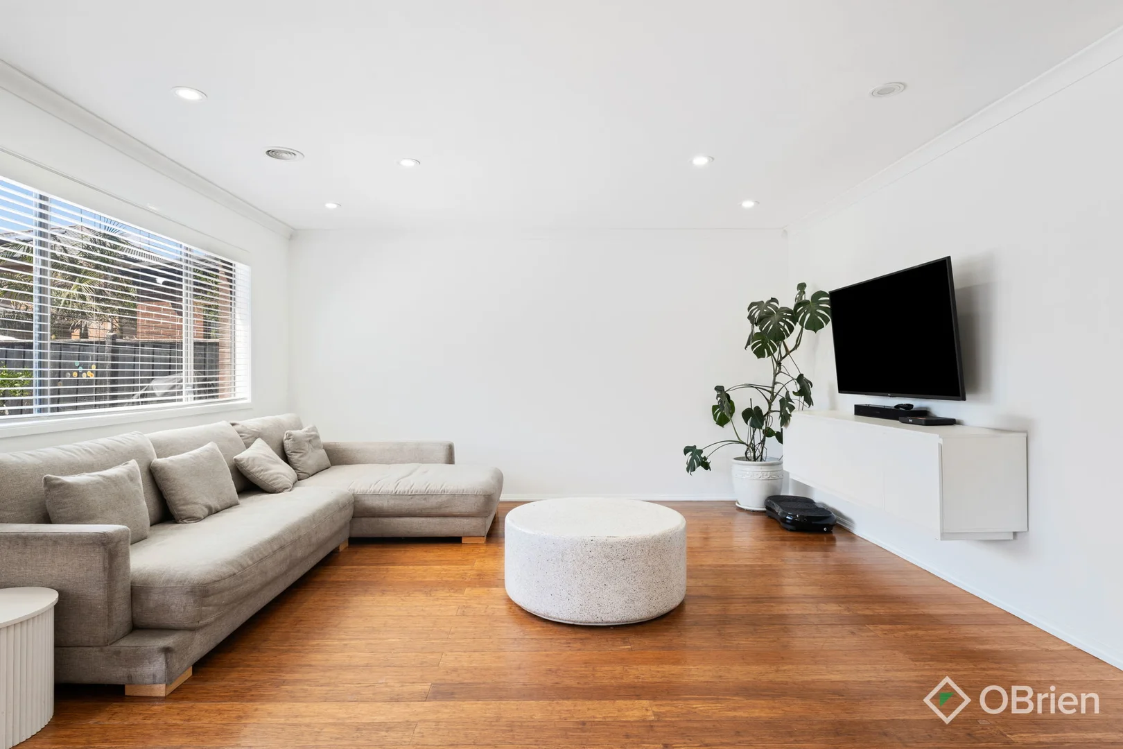 Additional image 5 of 27 Serene Way, Clyde North VIC 3978