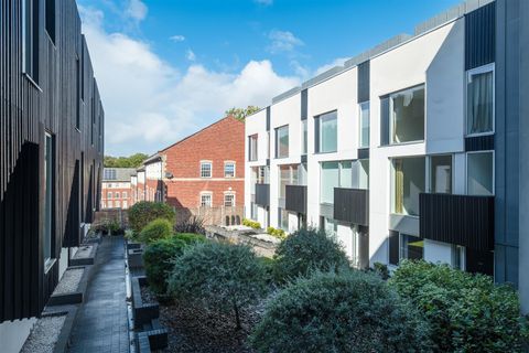 Cemetery Road, Sharrow S11