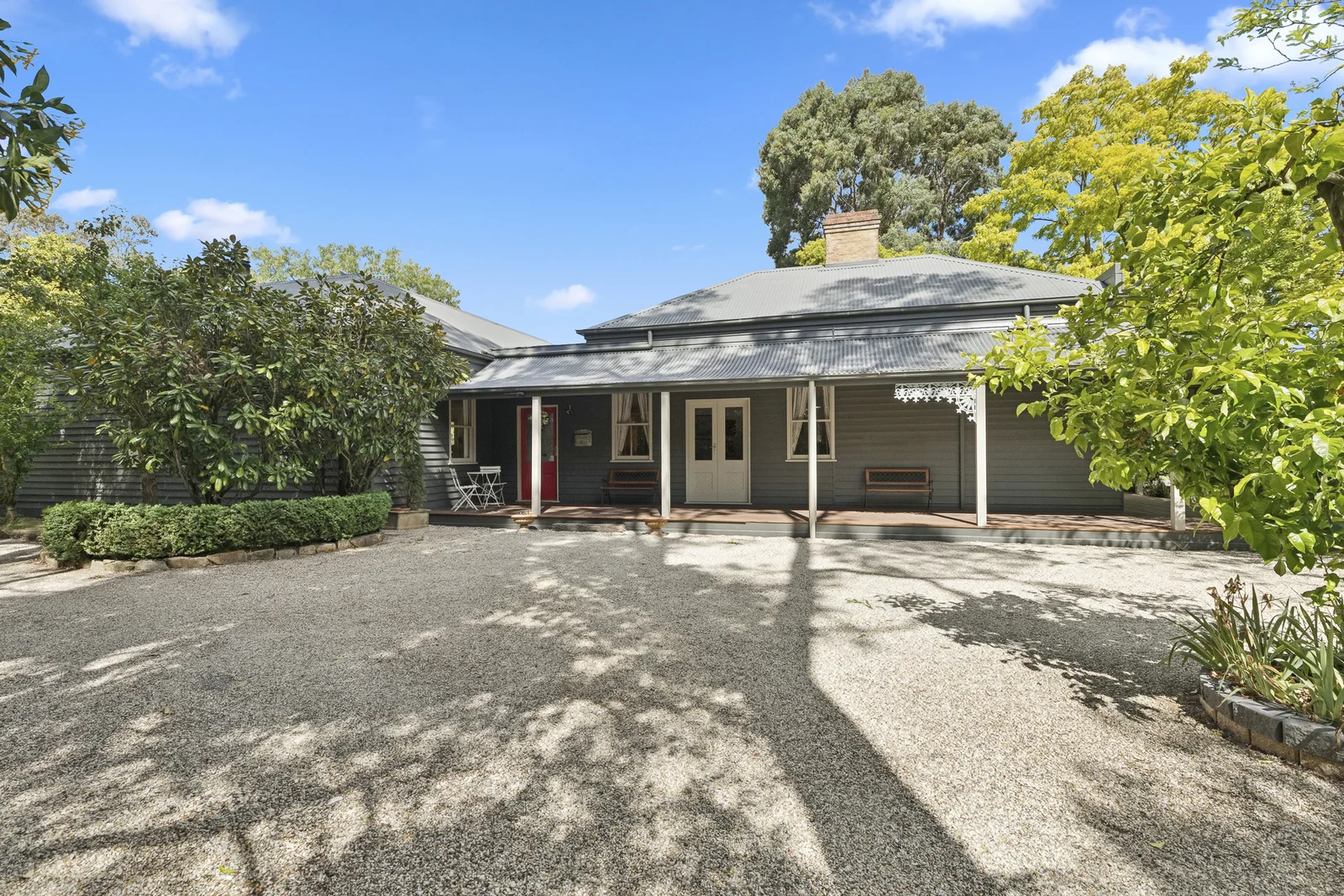 18 BANK STREET, Avenel VIC 3664