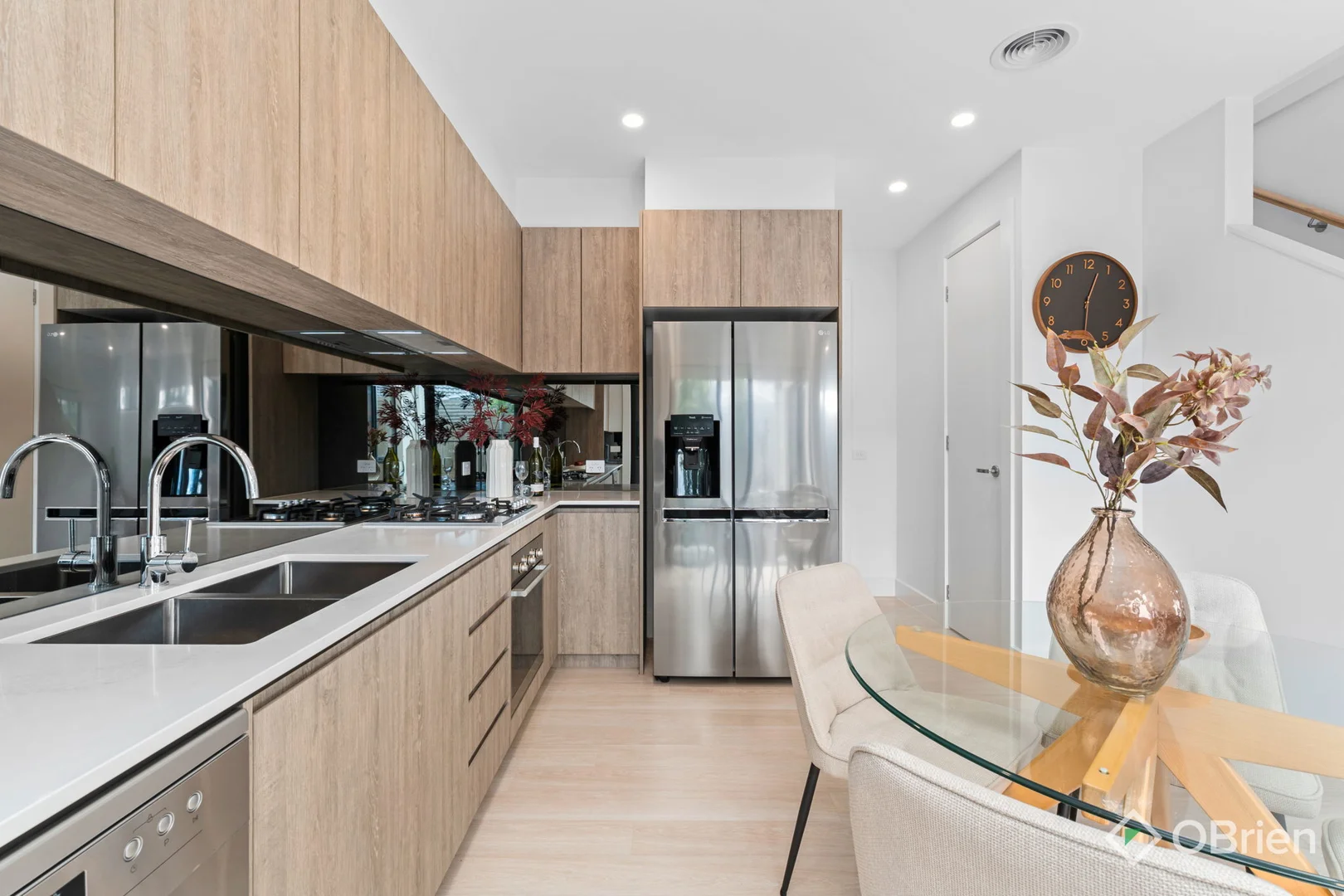 Additional image 3 of 1/8 Dunnell Rise, Berwick VIC 3806