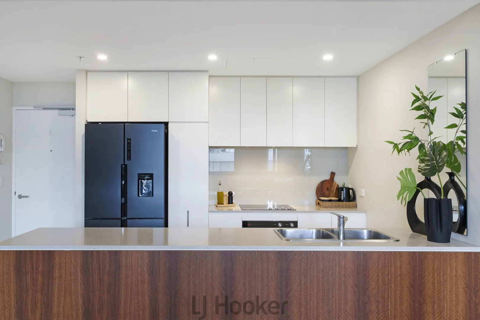 Additional image 6 of 806/23 Ravenshaw Street, Newcastle West NSW 2302