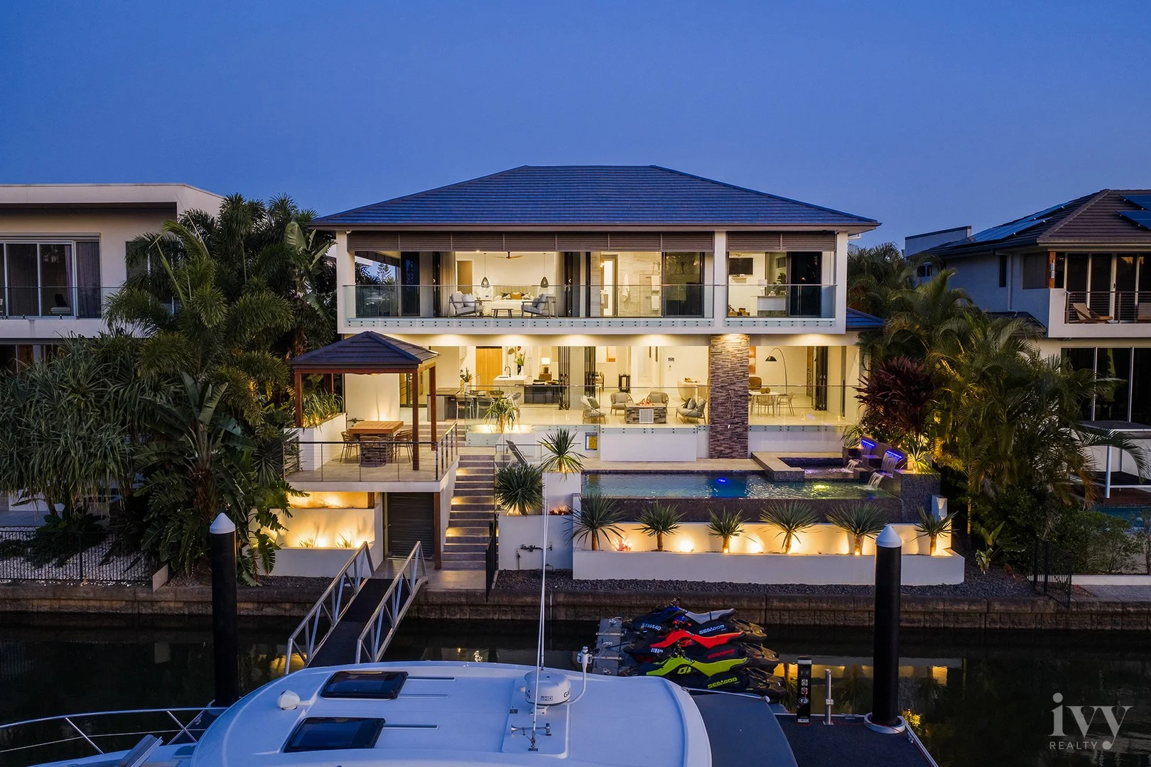 2515 Cressbrook Drive, Hope Island QLD 4212