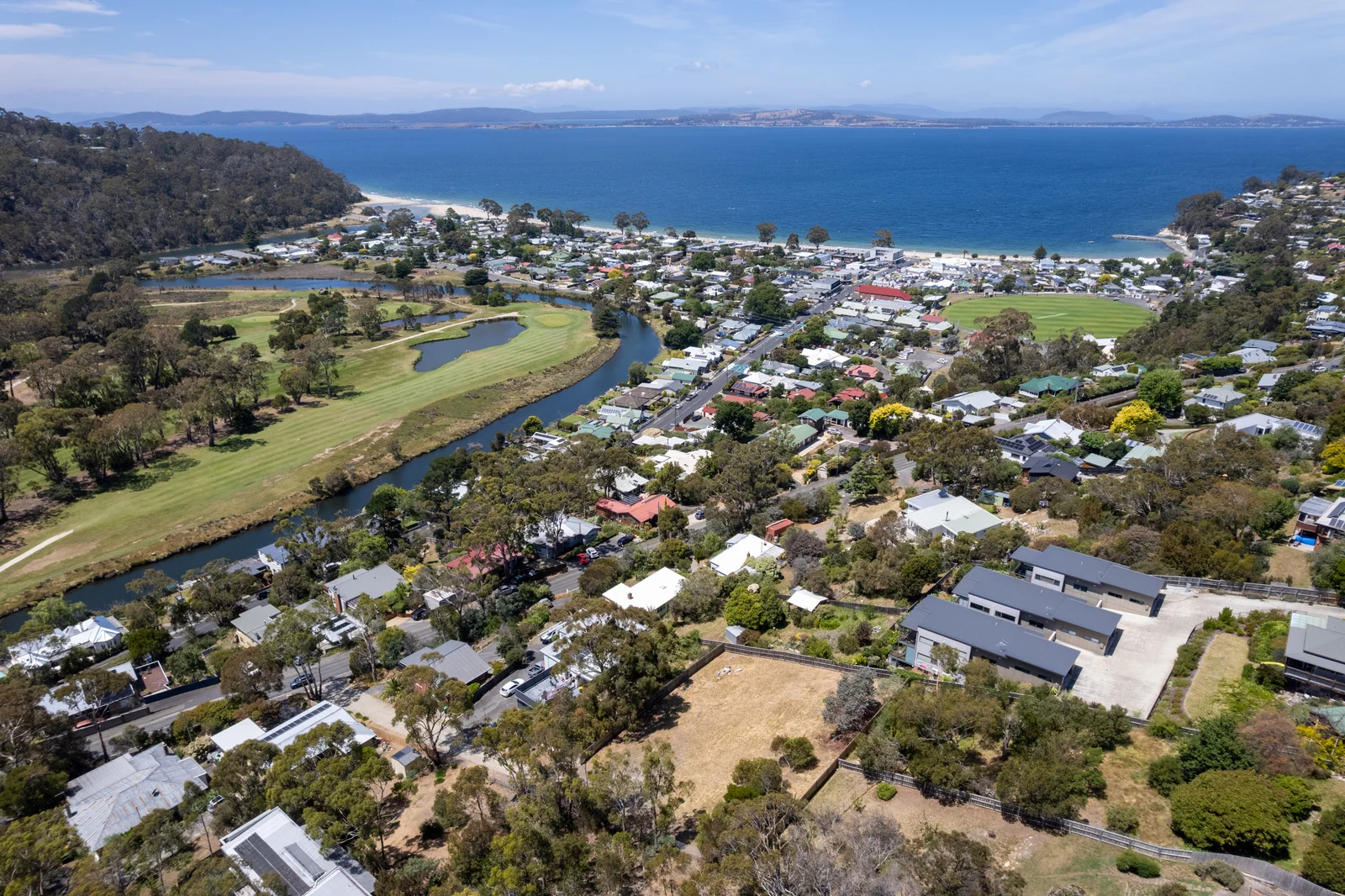 Additional image 14 of 11 Roslyn Avenue, Kingston Beach TAS 7050