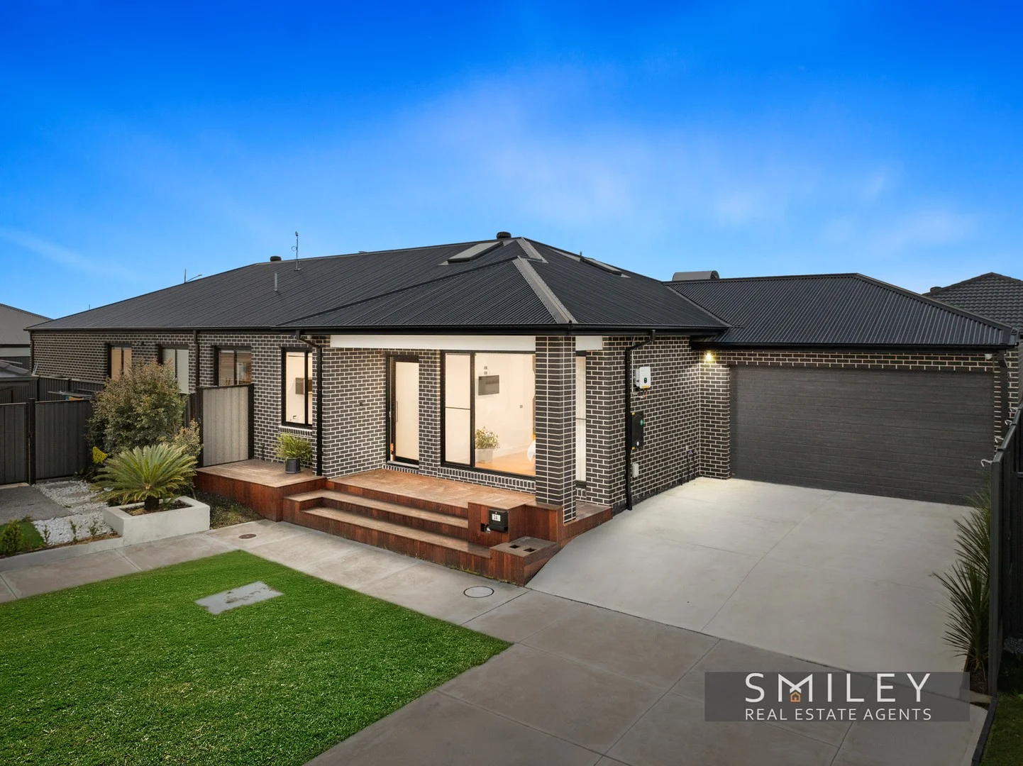 24 Ambigua way, Donnybrook VIC 3064