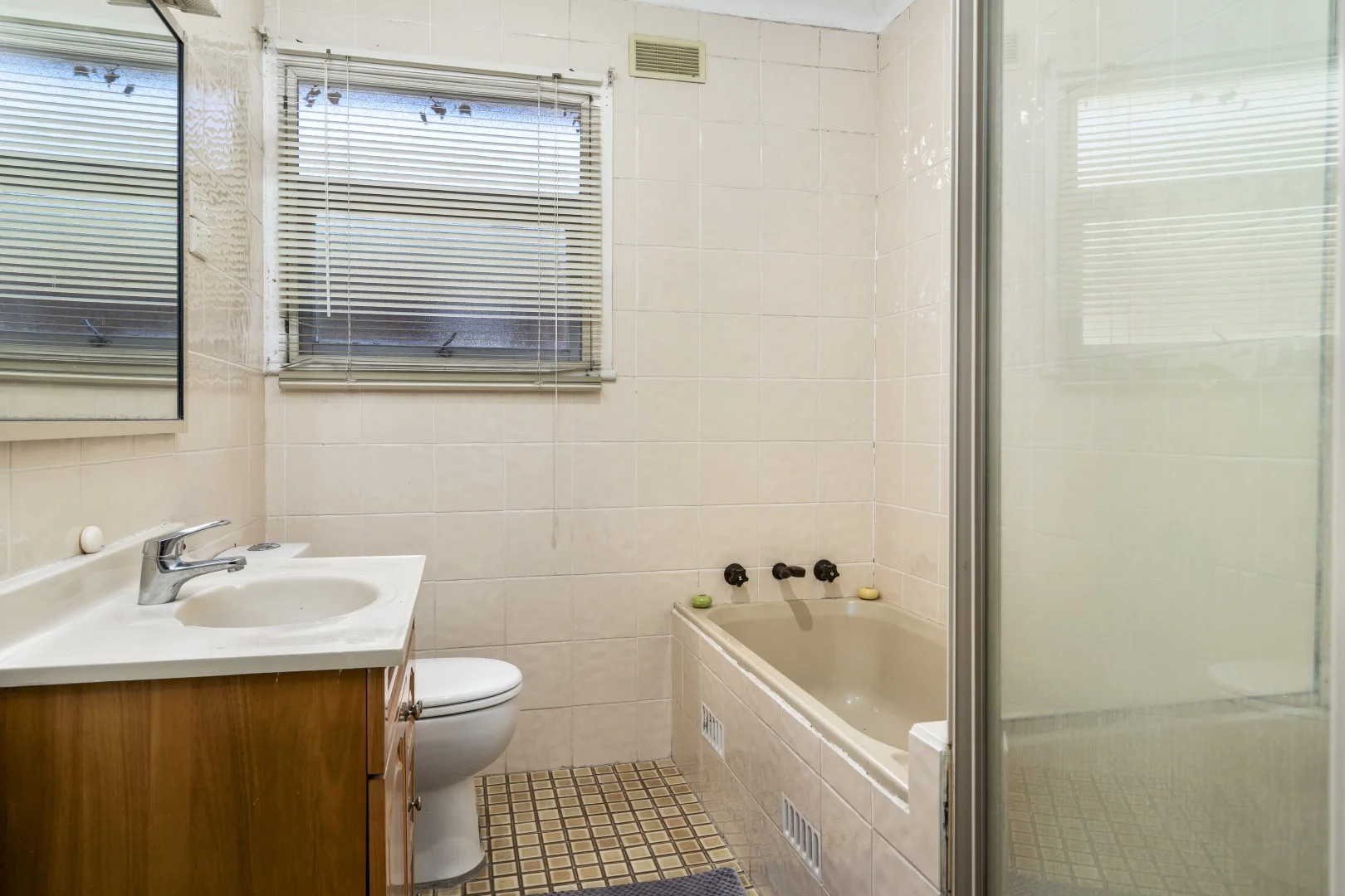 Additional image 4 of 3 Wilfred Street, Macquarie Fields NSW 2564