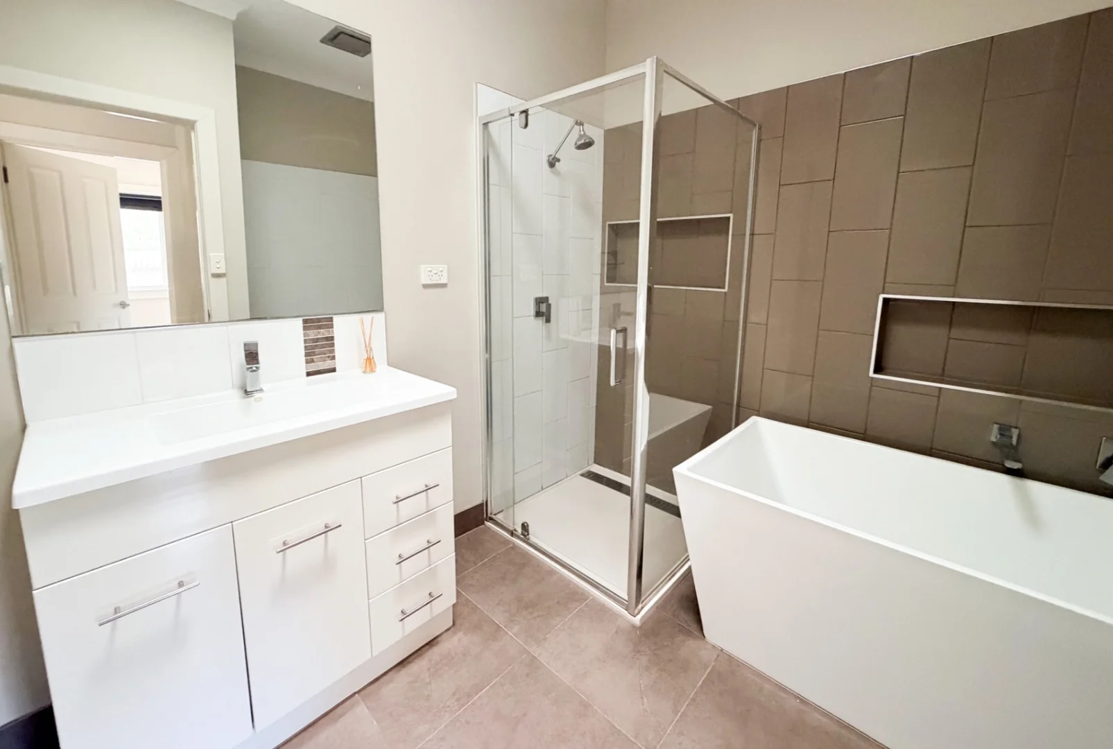 Additional image 20 of 18 Bennett Road, Horsham VIC 3400