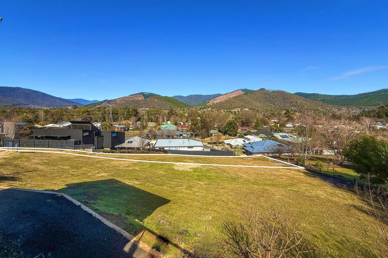 Additional image 11 of 13 Blue Hills Rise, Bright VIC 3741