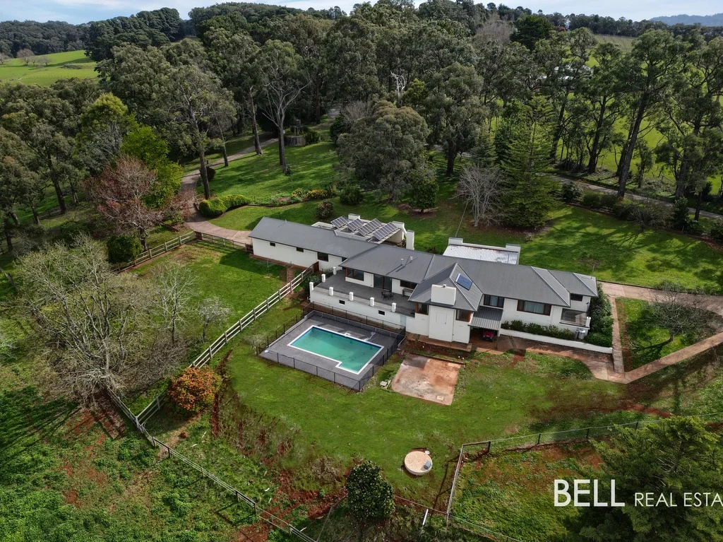 8 Cherry Road, Avonsleigh VIC 3782