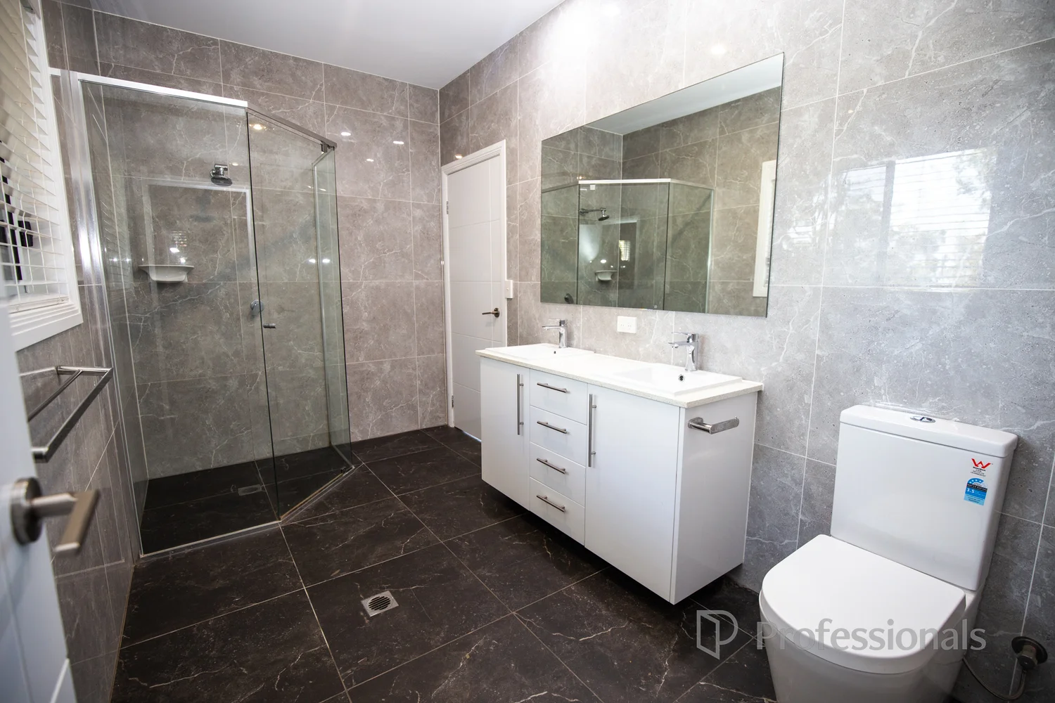 Additional image 11 of 17 High Central Road, Macleay Island QLD 4184