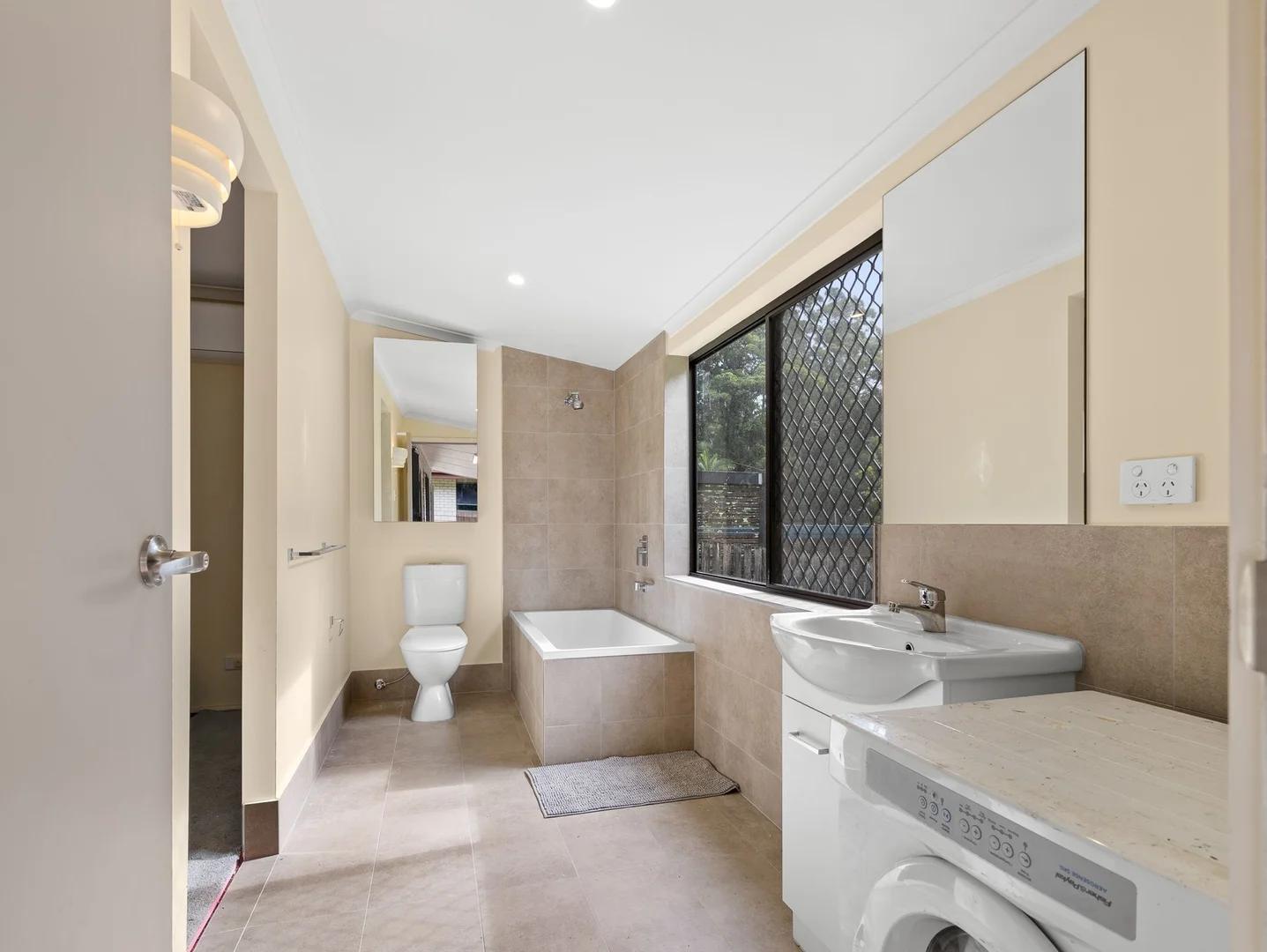 Additional image 8 of 6 Nalin Lane, Coes Creek QLD 4560