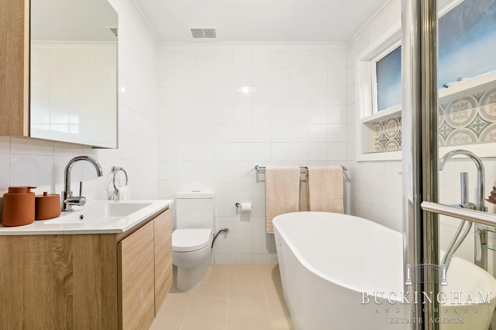 Additional image 10 of 140 Rattray Road, Montmorency VIC 3094