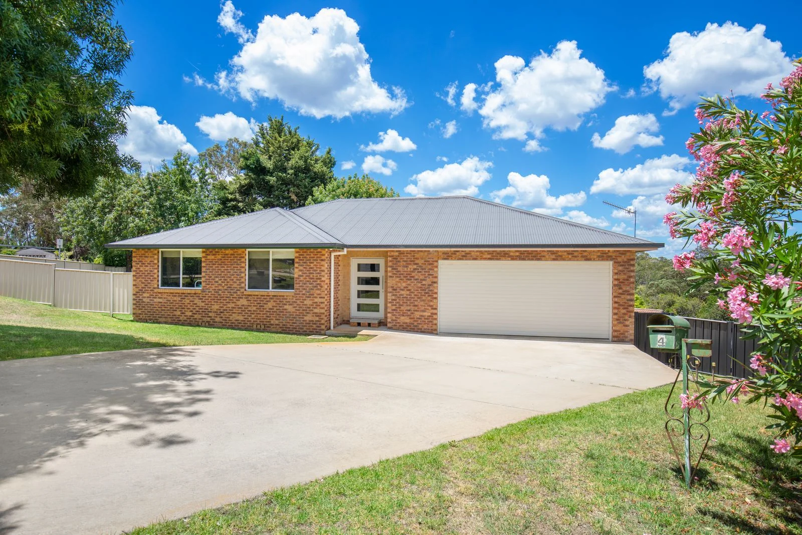 Additional image 4 of 4 Cotterell Place, Armidale NSW 2350