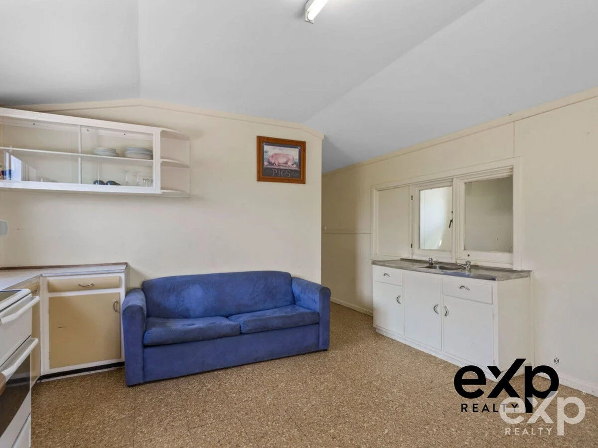 Additional image 10 of 40 Douglas Street, Coffin Bay SA 5607