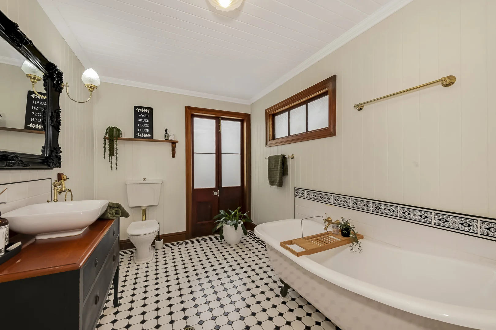 Additional image 3 of 314 Bourbong St, Bundaberg West QLD 4670