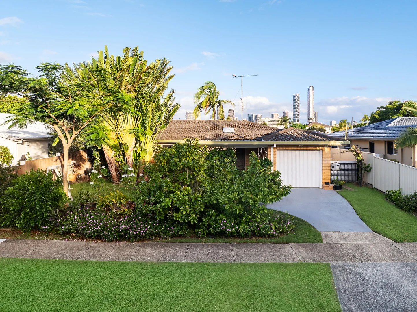 Additional image 2 of 102 Rio Vista Boulevard, Broadbeach Waters QLD 4218
