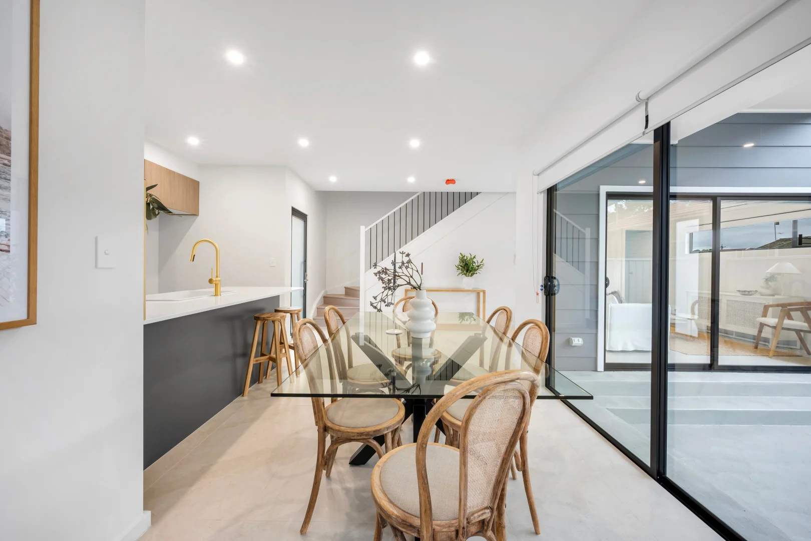 Additional image 4 of 1-3/99 Reddall Parade, Lake Illawarra NSW 2528