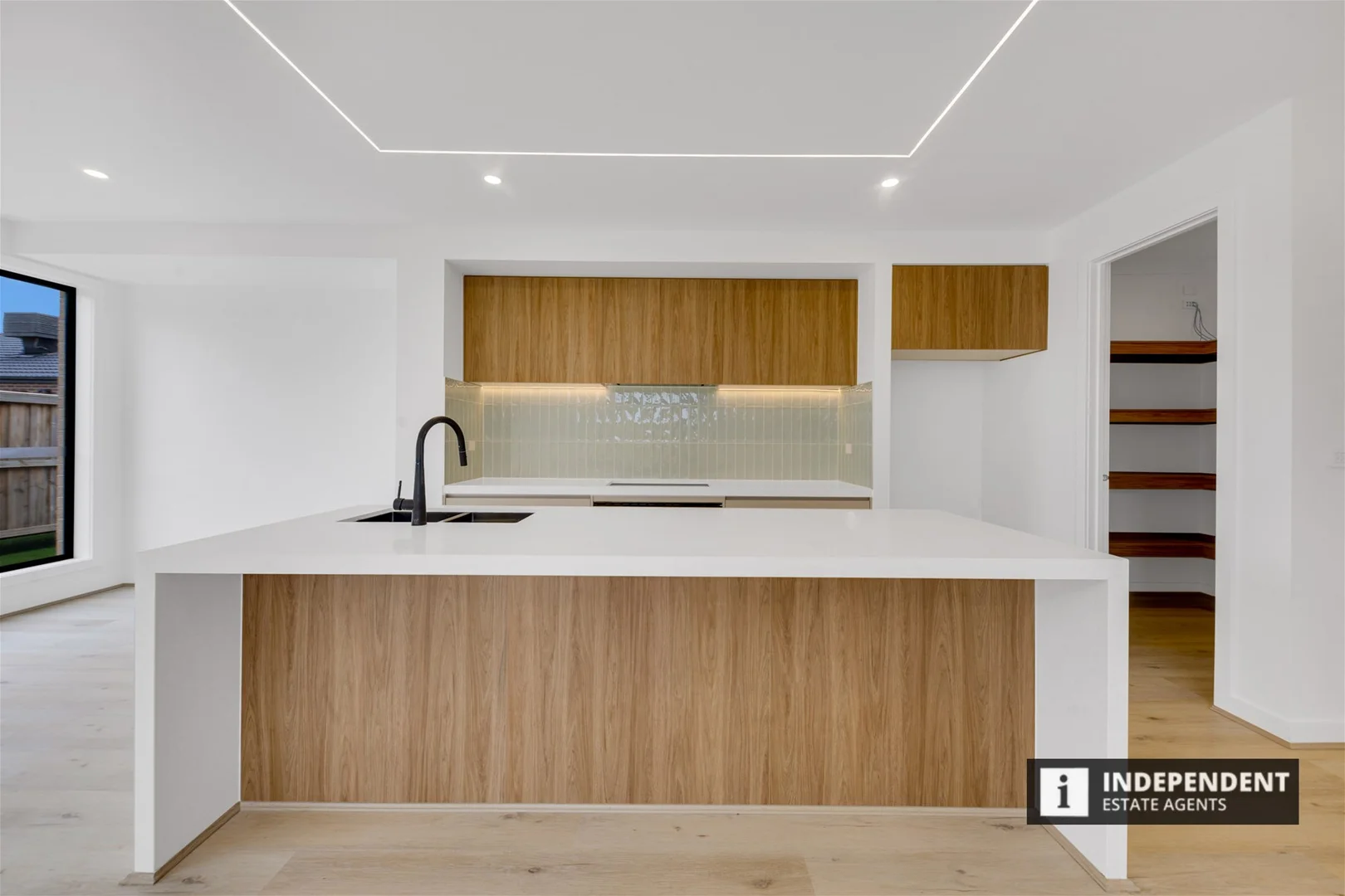 Additional image 7 of 118 Aristides Crescent, Thornhill Park VIC 3335