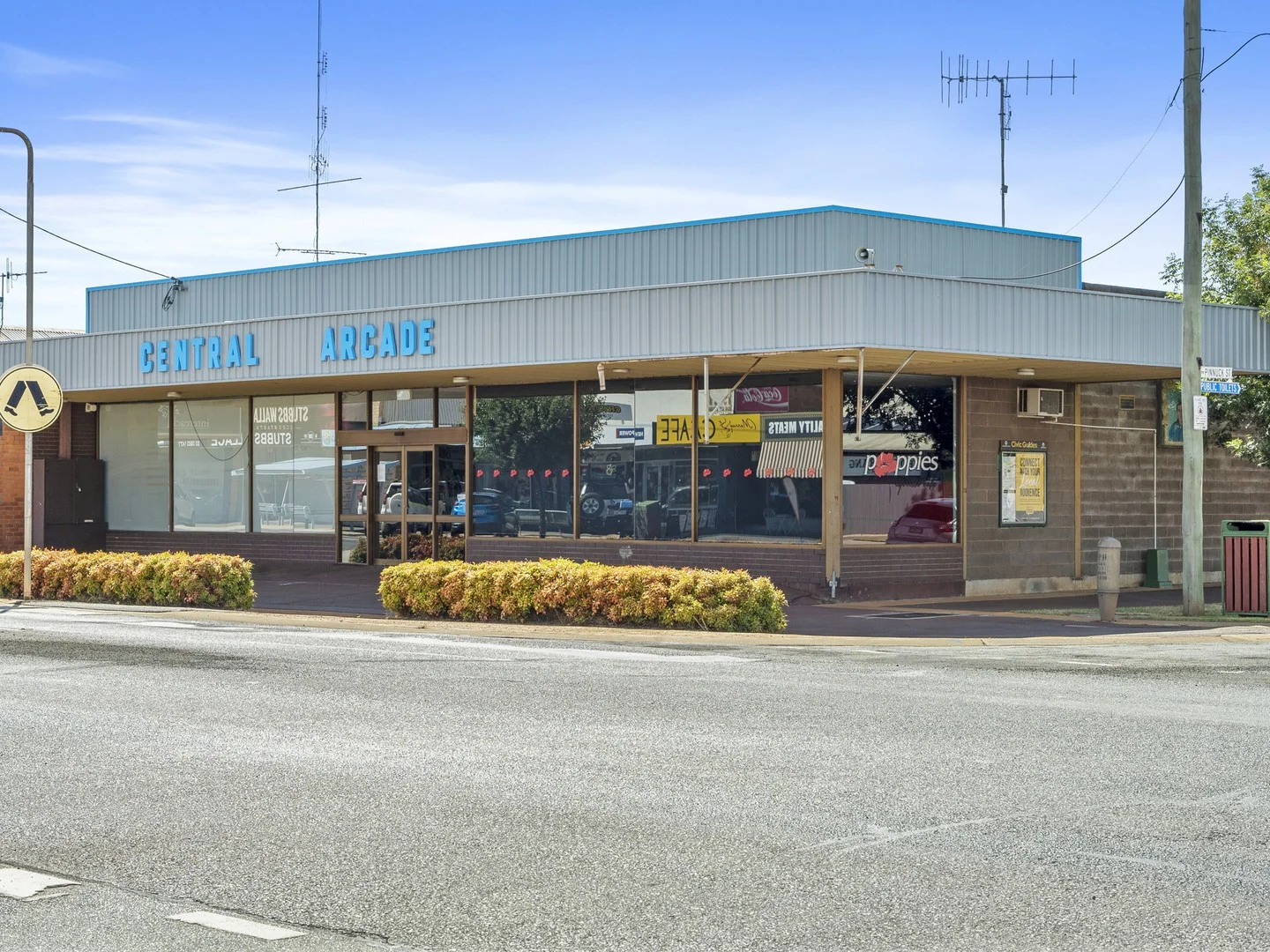 138-144 Murray Street, Finley NSW 2713