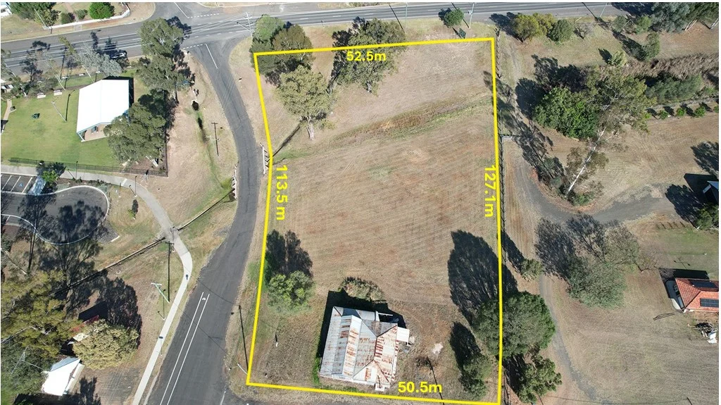 9-11 Northern Road, Roma QLD 4455