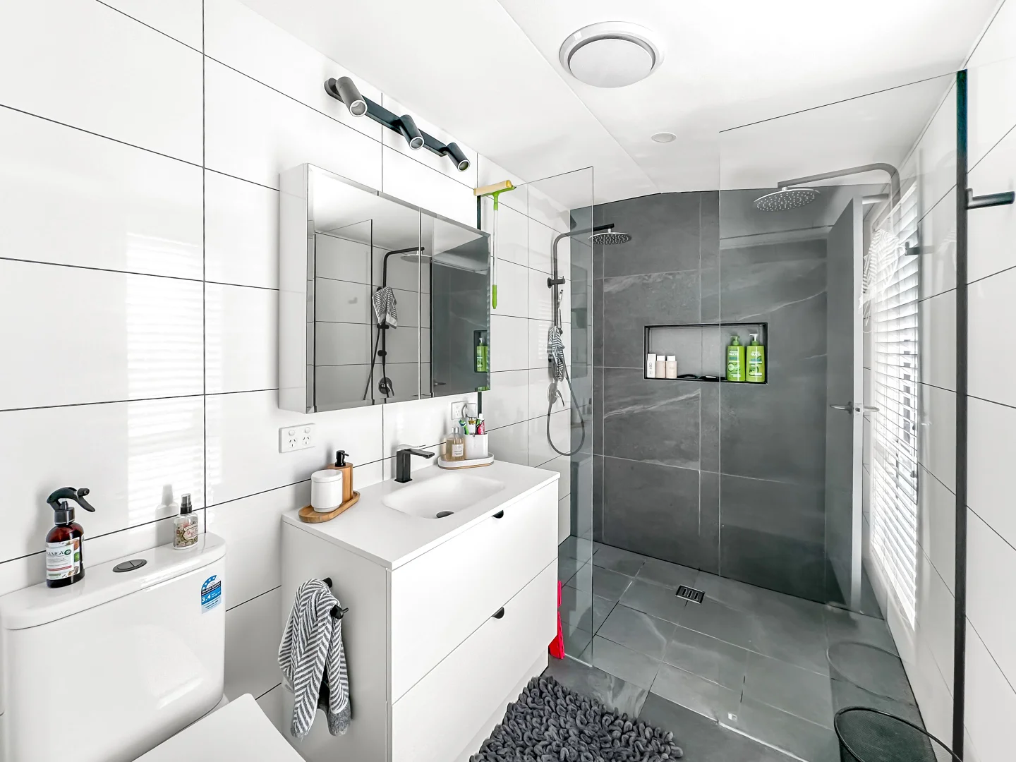 Additional image 15 of 21 Coast Road, Macleay Island QLD 4184