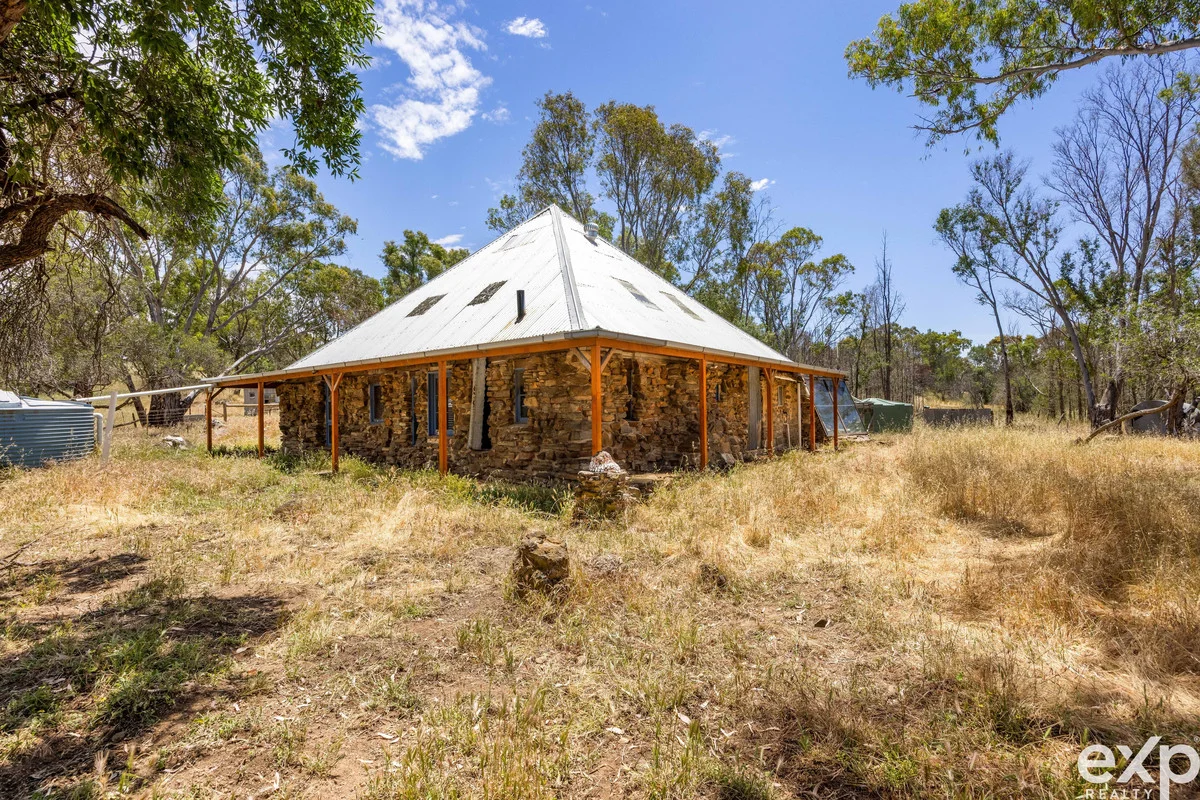 Additional image 6 of 219 Sugar Loaf Hill Road, MoUnt Mckenzie SA 5353