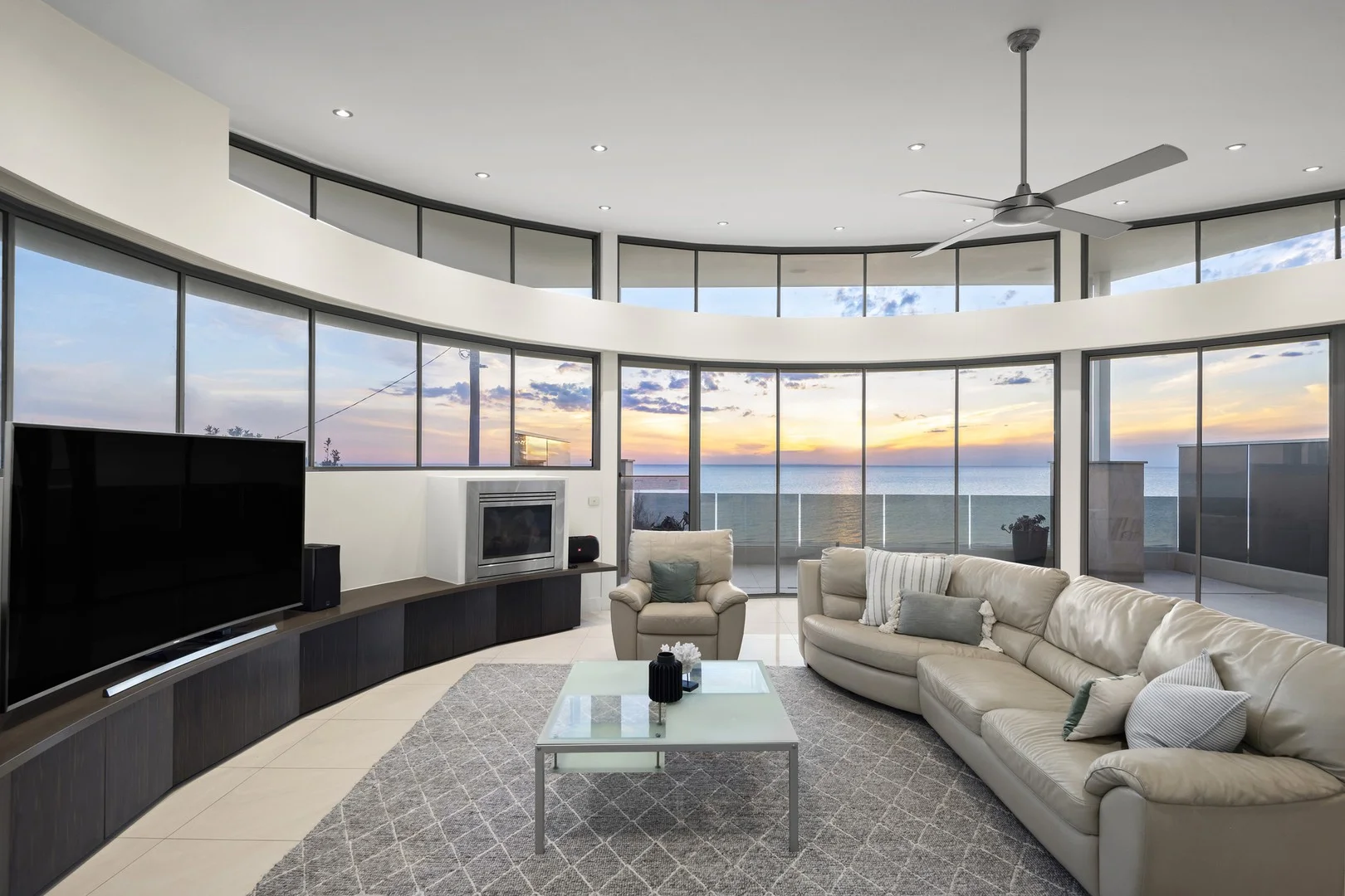 2 Bayview Lane, Aspendale VIC 3195