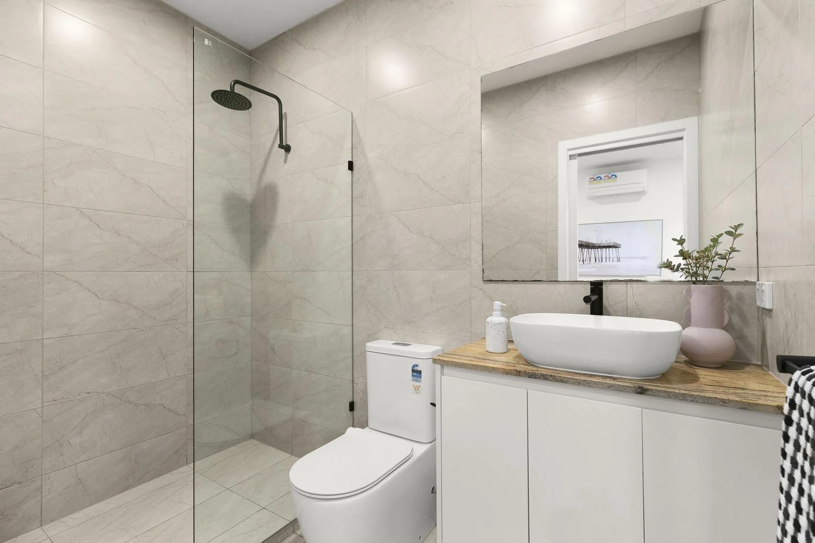 Additional image 9 of 2/8 Westgate Street, Pascoe Vale South VIC 3044