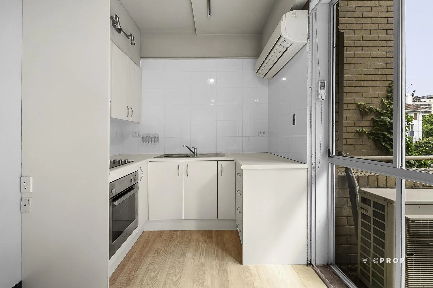 Additional image 9 of 29/20 Commercial Road, Melbourne VIC 3004