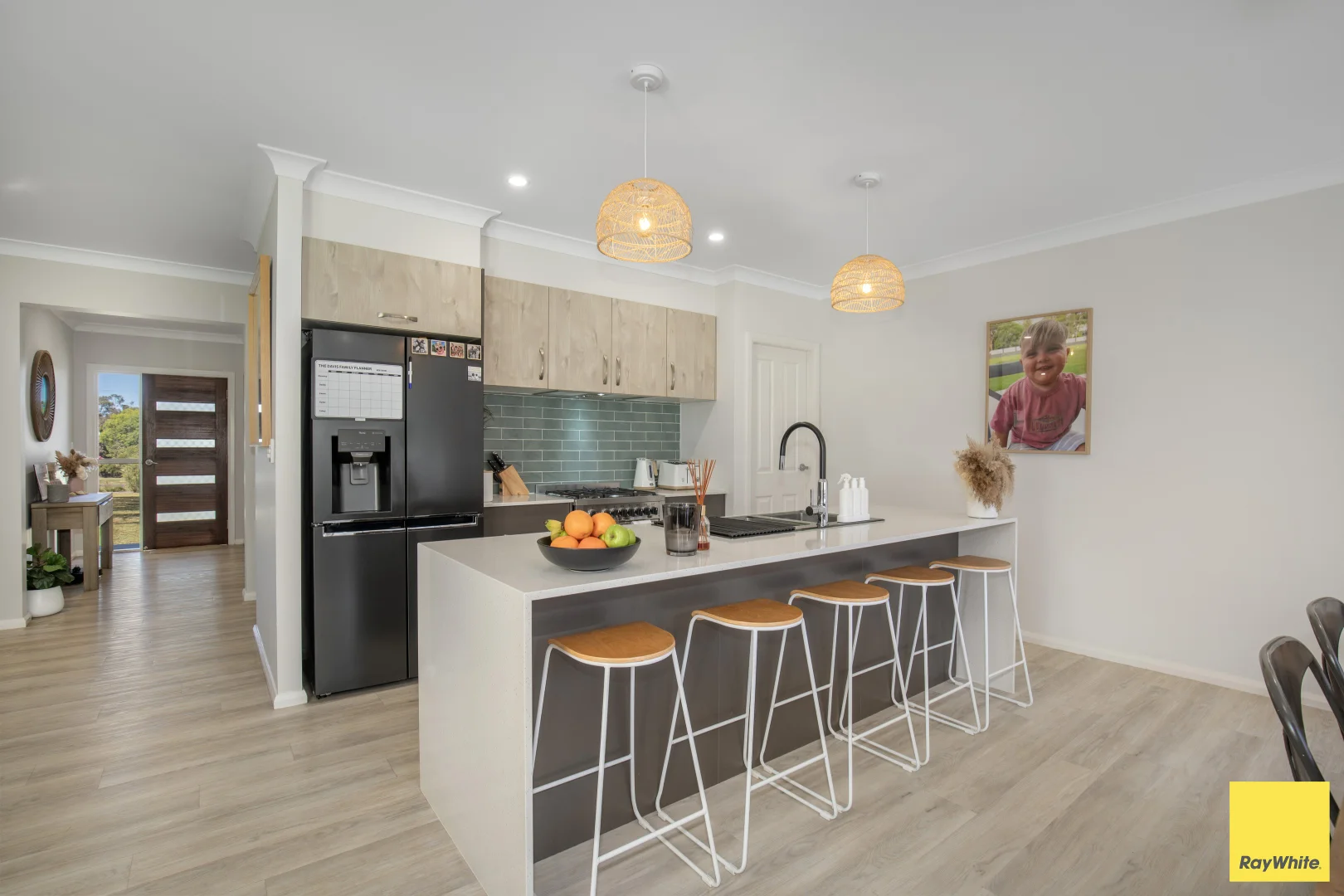 Additional image 2 of 27 Bimbadeen Drive, Inverell NSW 2360