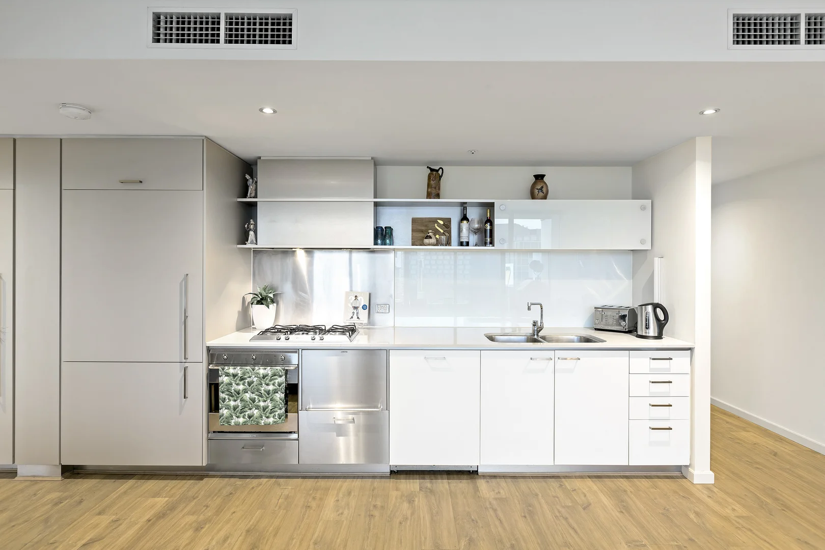 Additional image 3 of 2207/50 Lorimer Street, Docklands VIC 3008