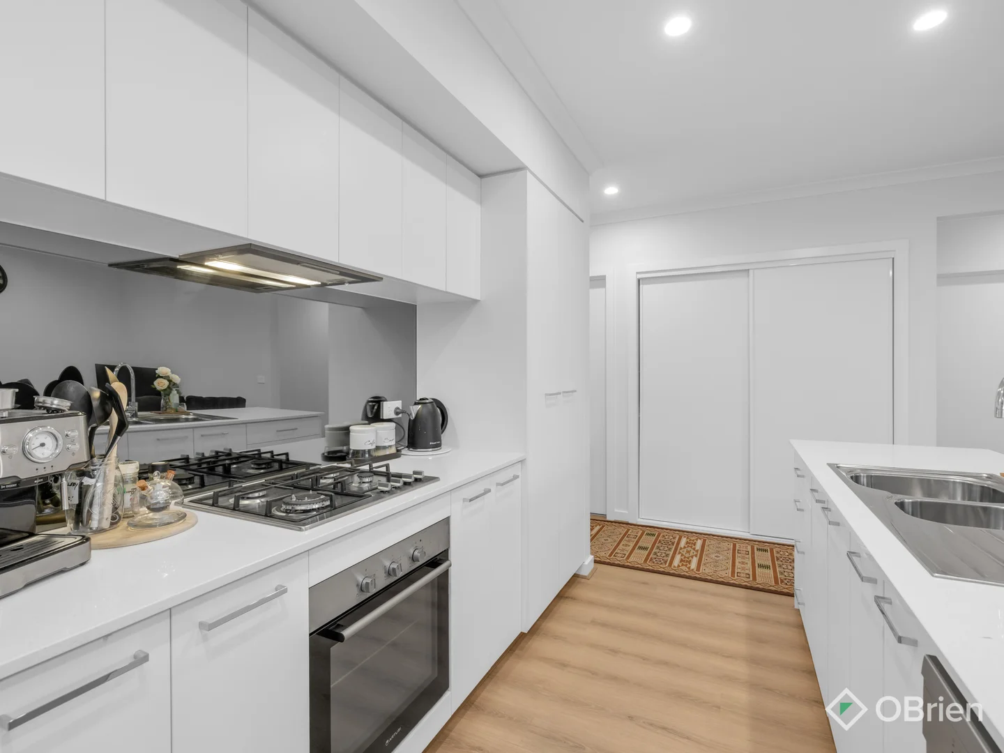 6 Yardi Way, Clyde North VIC 3978 photo 5