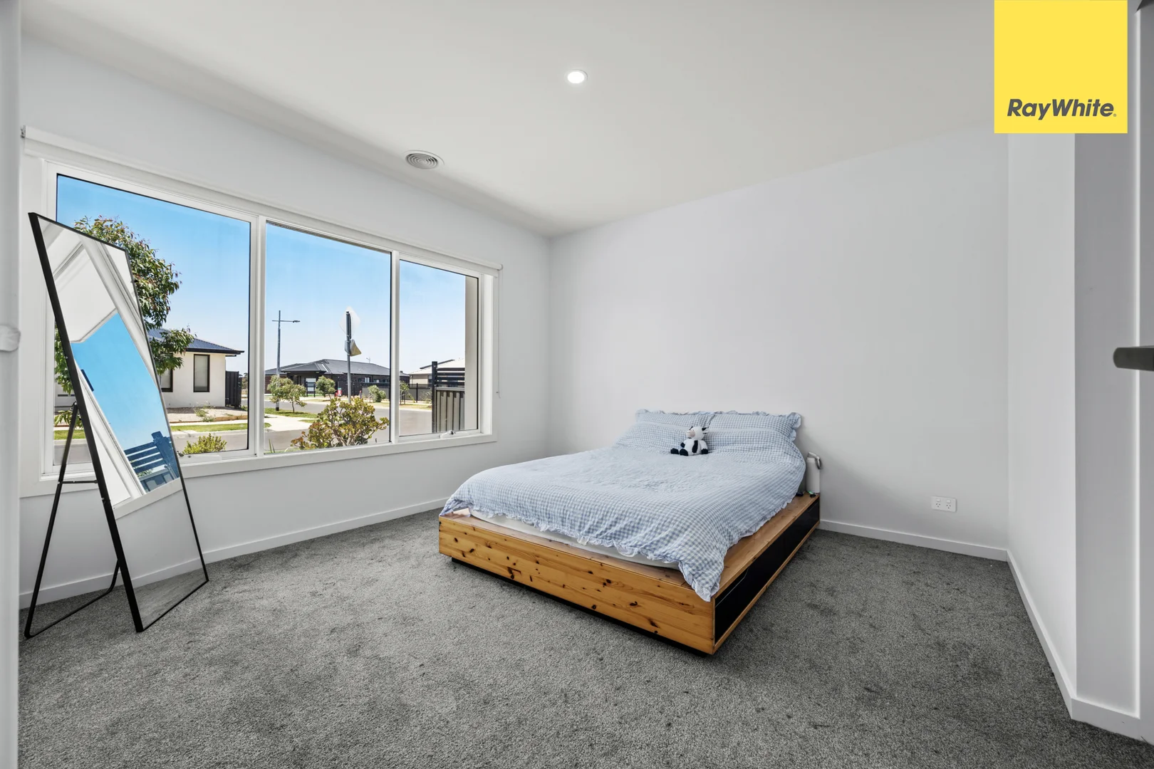 Additional image 2 of 19 Cyad Way, Manor Lakes VIC 3024