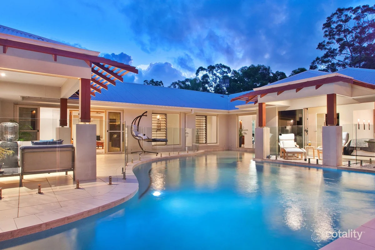 4 Attenuatta Place, Noosaville QLD 4566